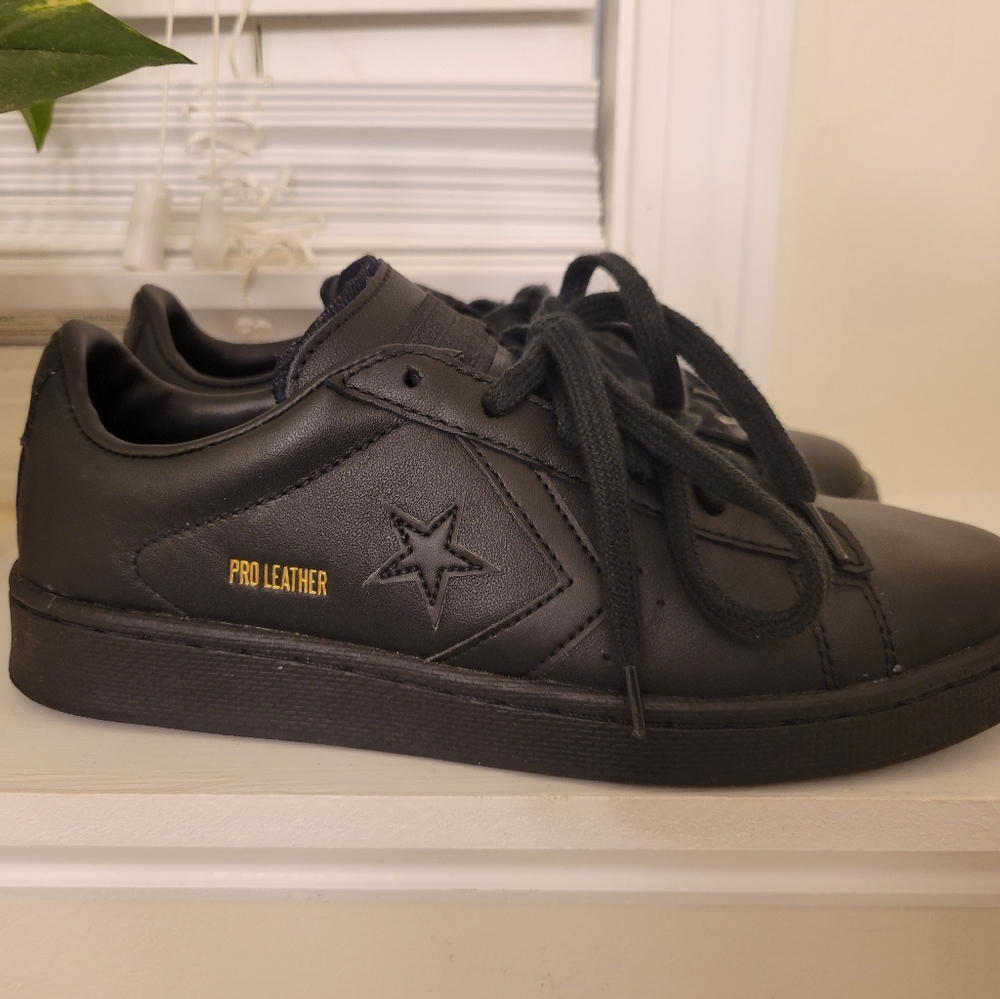 Converse Black Pro Leather Sneakers